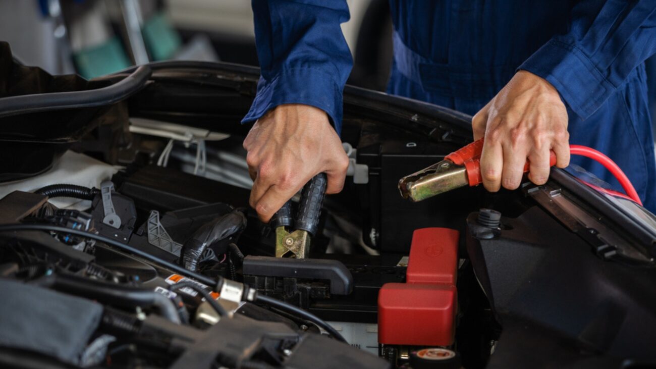 7-Tips-to-Enhance-Your-Car-Battery-Performance-in-Dubais